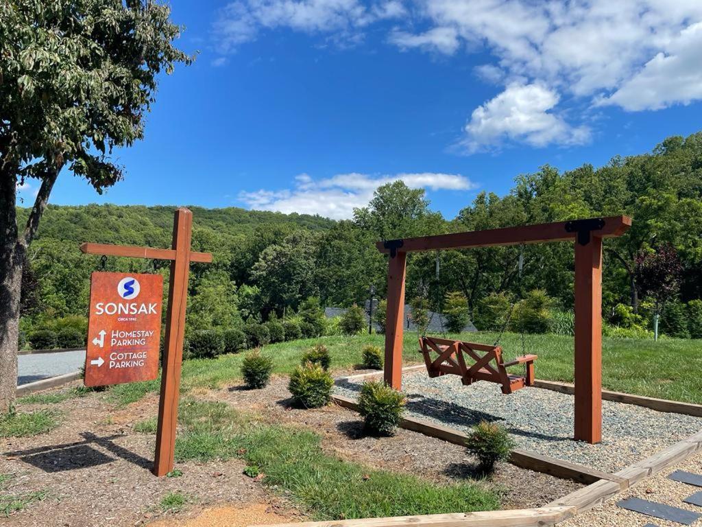 Sonsak - Unit 3 Daire Charlottesville Dış mekan fotoğraf